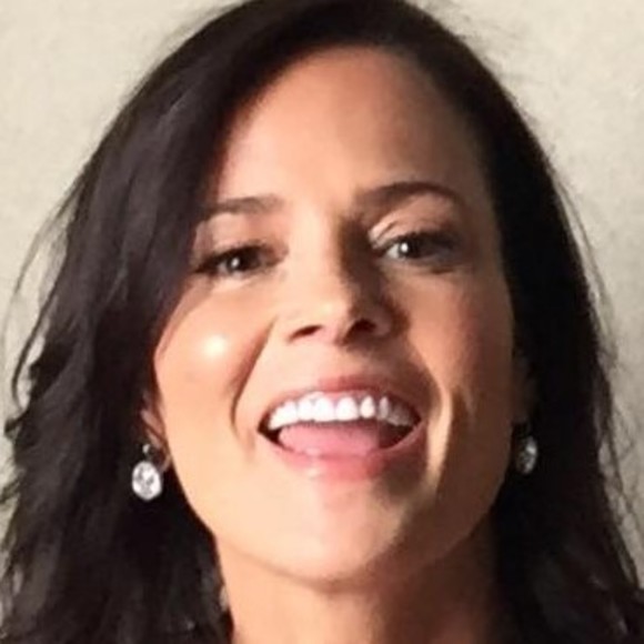 Meet your Posher, Lisa - Picture 1 of 1